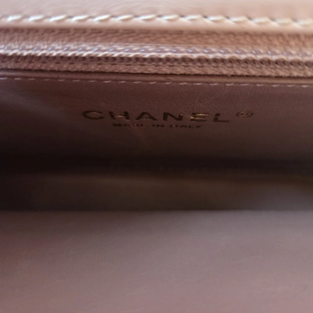 CHANEL‎ Blush Pink Flap Quilted Shoulder Bag with Gold Chain